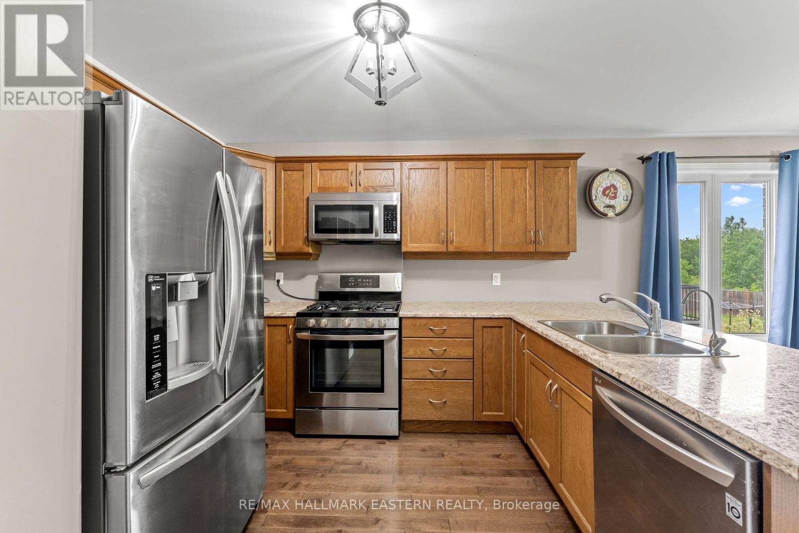 7 MILLPOND LANE - 4