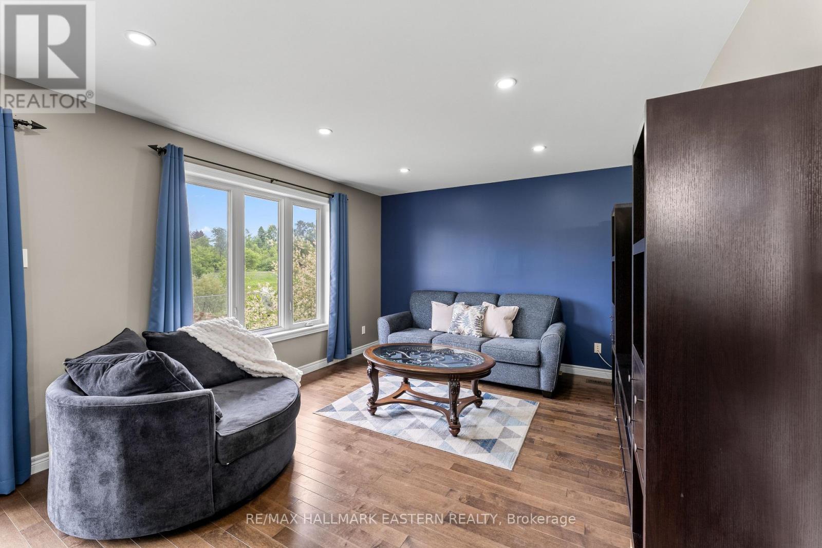 7 MILLPOND LANE - 8