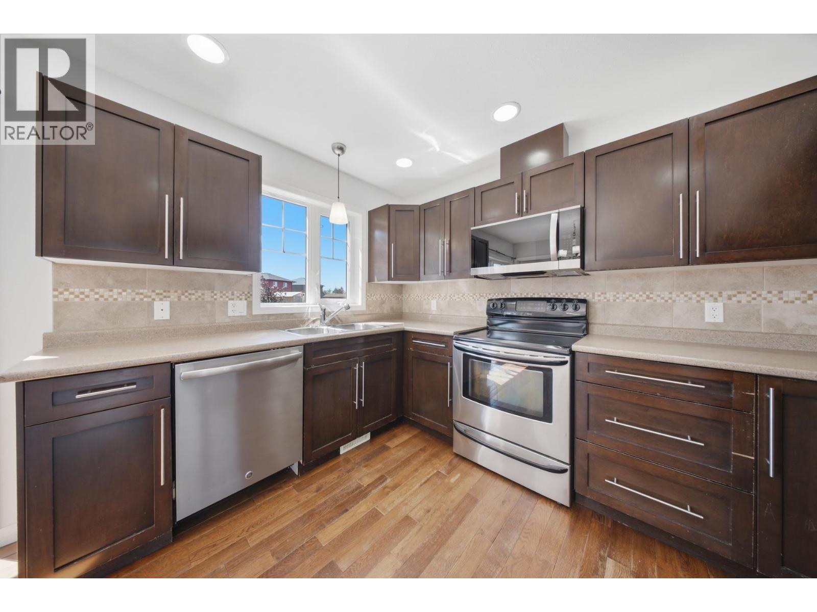 8827 113 AVENUE, Fort St. John