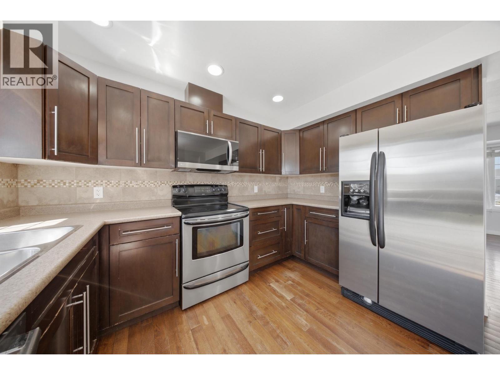 8827 113 AVENUE, Fort St. John
