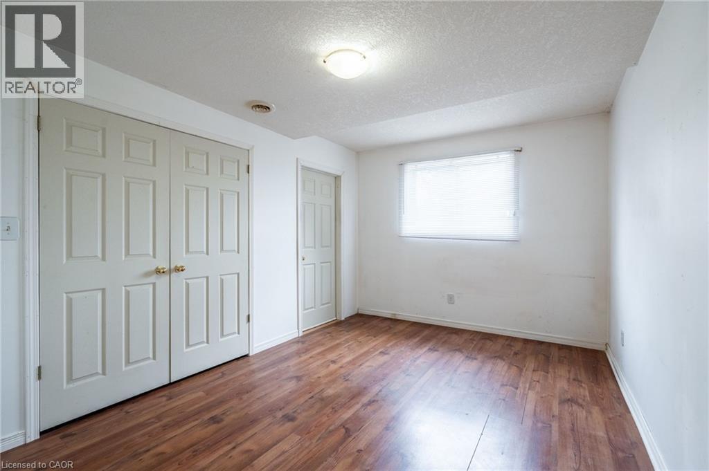 154-156 FREELTON Road - 6