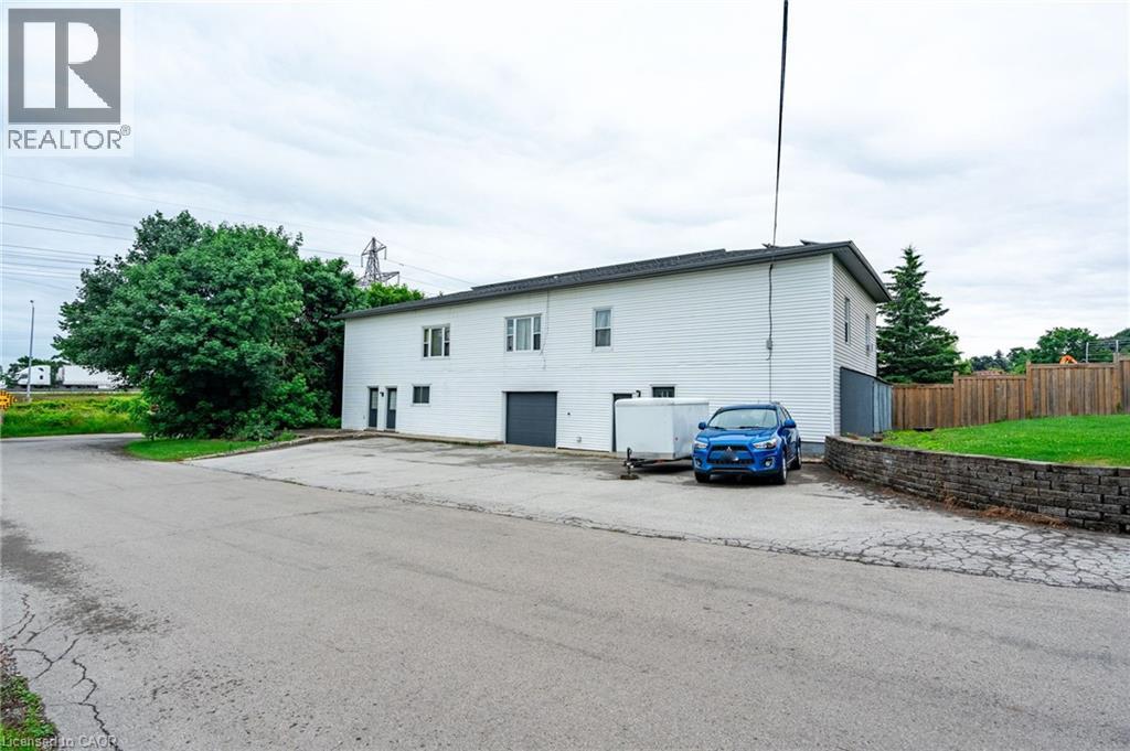 154-156 FREELTON Road - 20