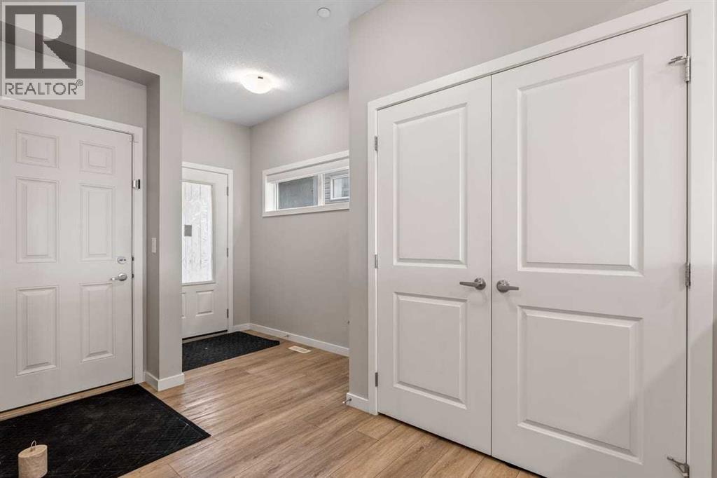 107 Lucas Terrace NW - 3