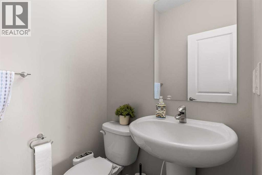 107 Lucas Terrace NW - 22