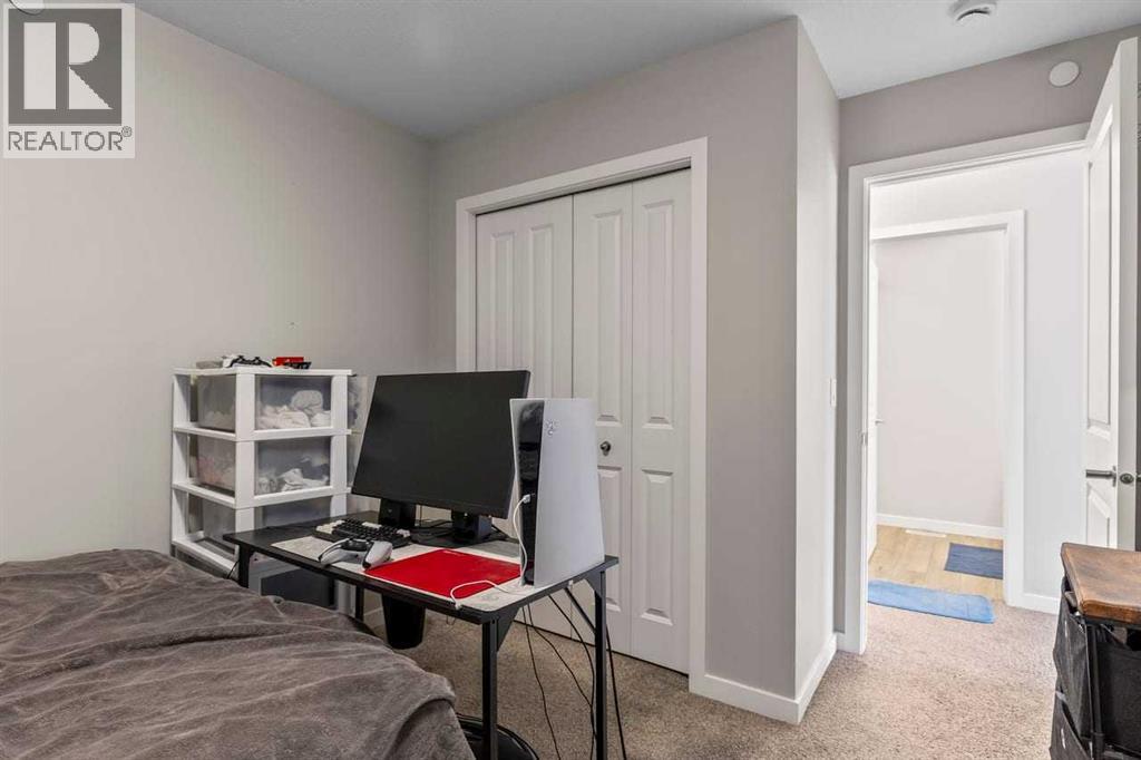 107 Lucas Terrace NW - 41