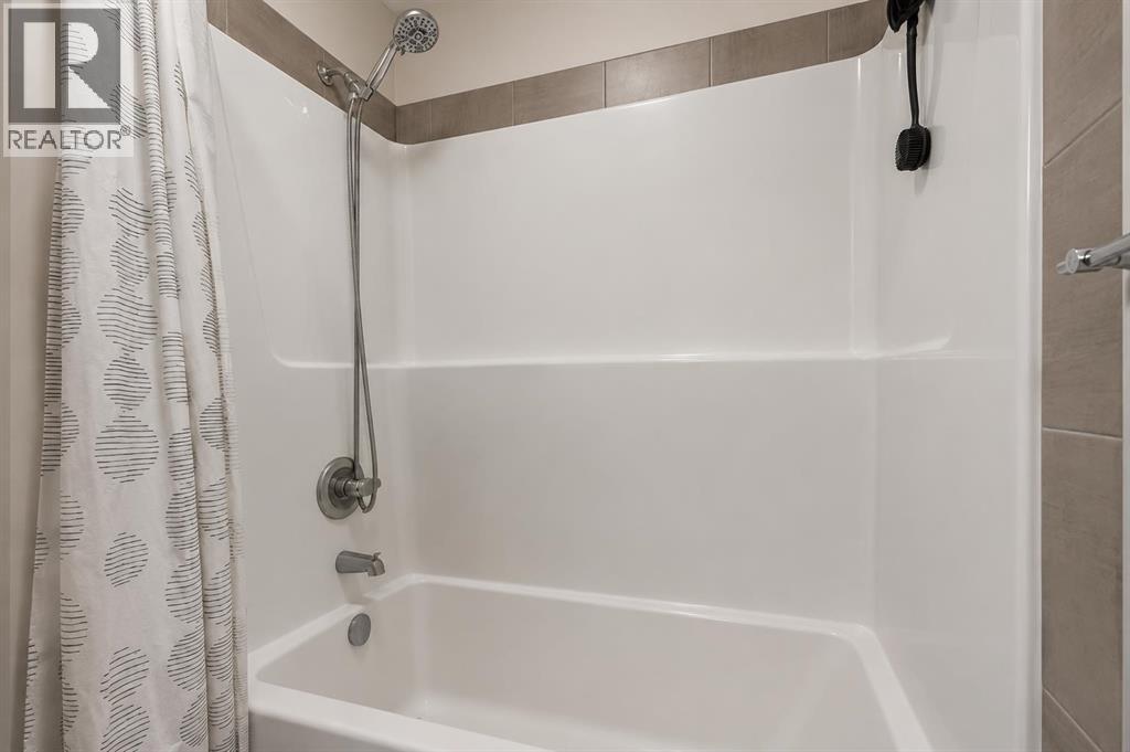 107 Lucas Terrace NW - 36