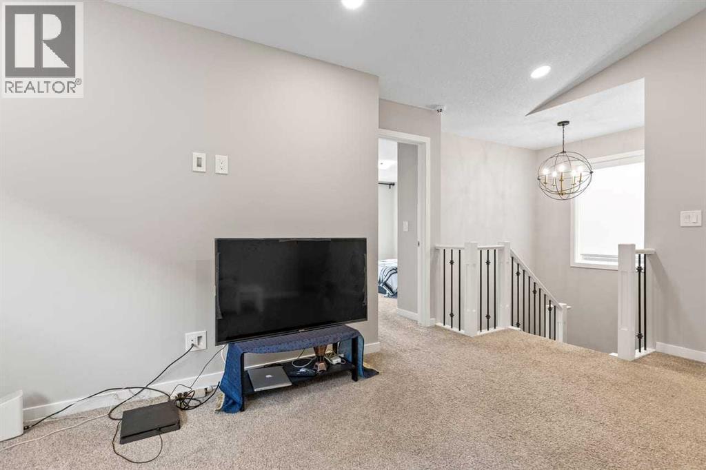 107 Lucas Terrace NW - 26