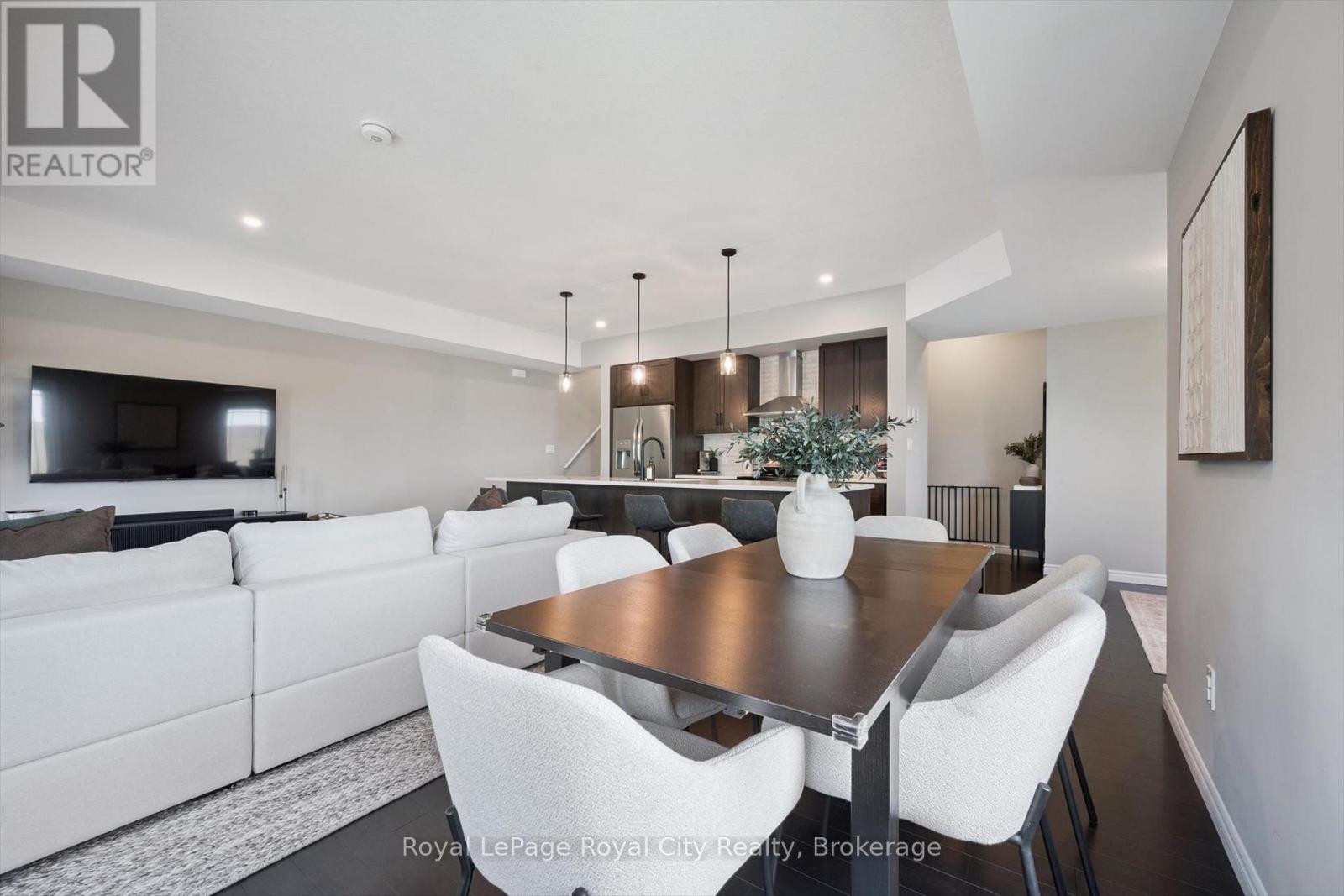 #58 107 WESTRA DRIVE - 16