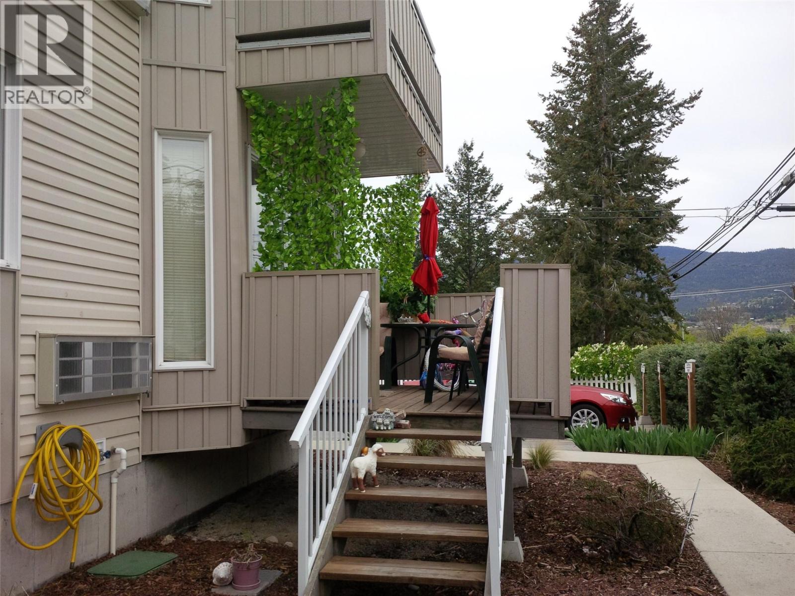 307 Norton Street - 8