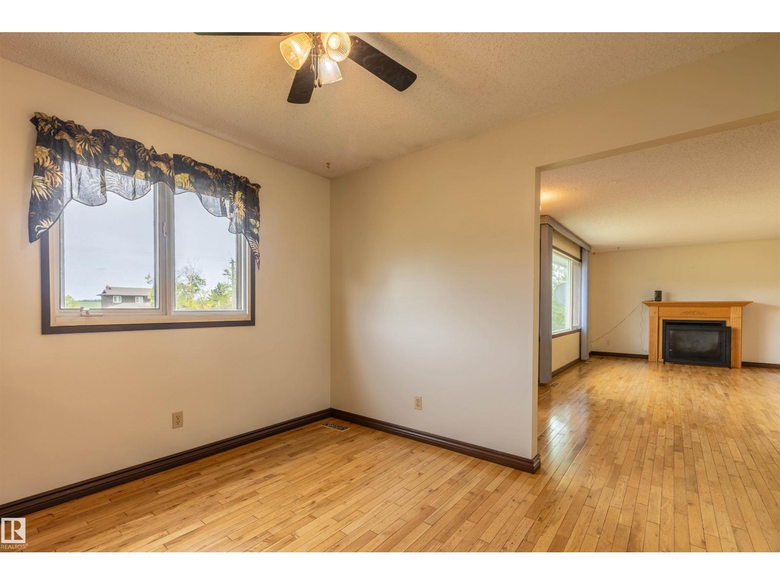 3706 50 ST — photo 49