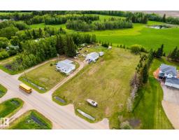 Bedroom 3 - 3706 50 St, Smoky Lake Town, AB T0A3C0 Photo 6