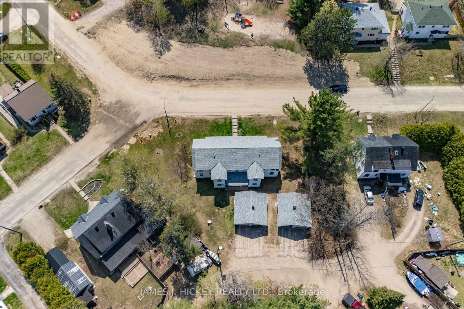 14 HURON STREET - 12