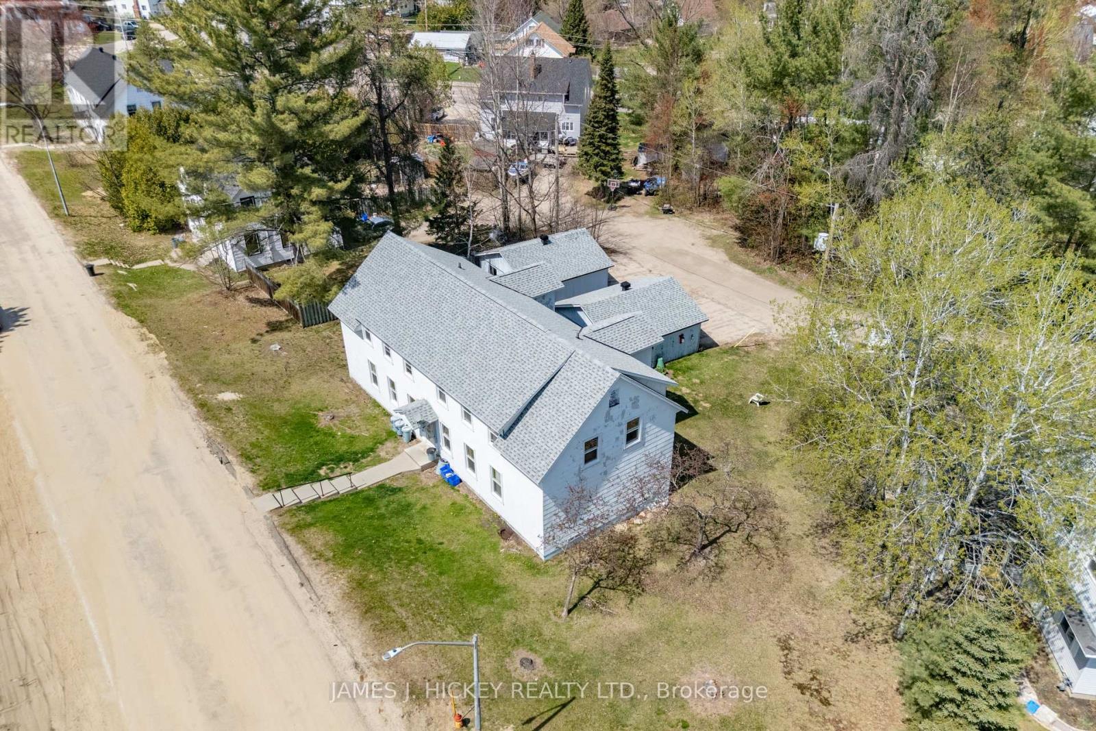 14 HURON STREET - 8