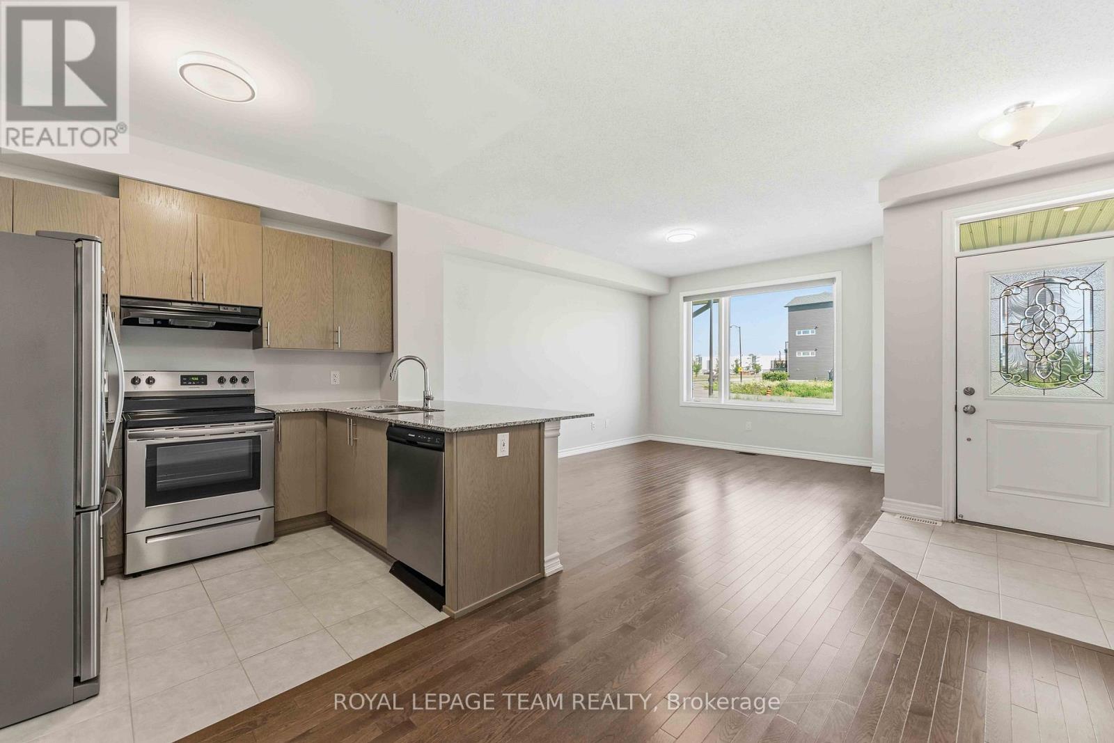 3 Bed, 3 Bath House for Rent in Ottawa – 1184 CHAPMAN MILLS DRIVE, Ottawa – MLS# X13447020 - Image 8