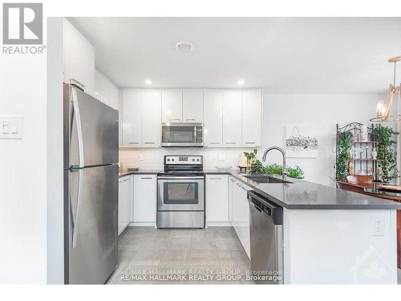 #10 340 TRIBECA PRIVATE - 11