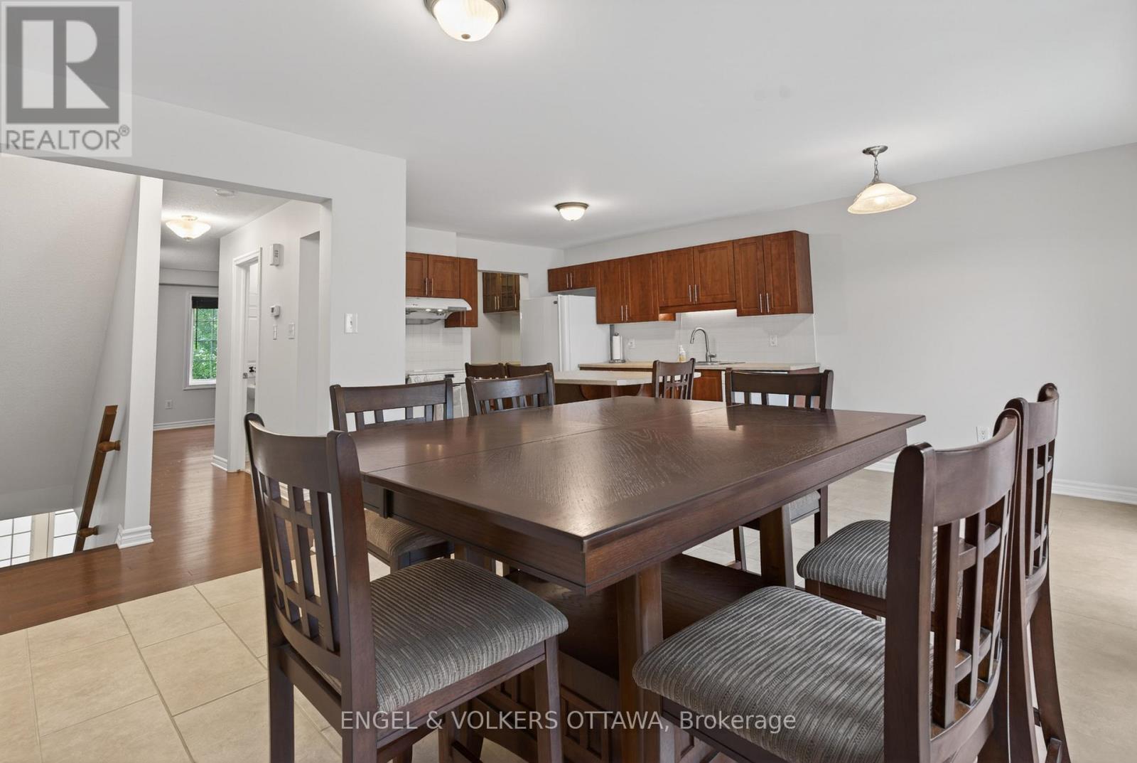 2043 MADRID AVENUE - 23