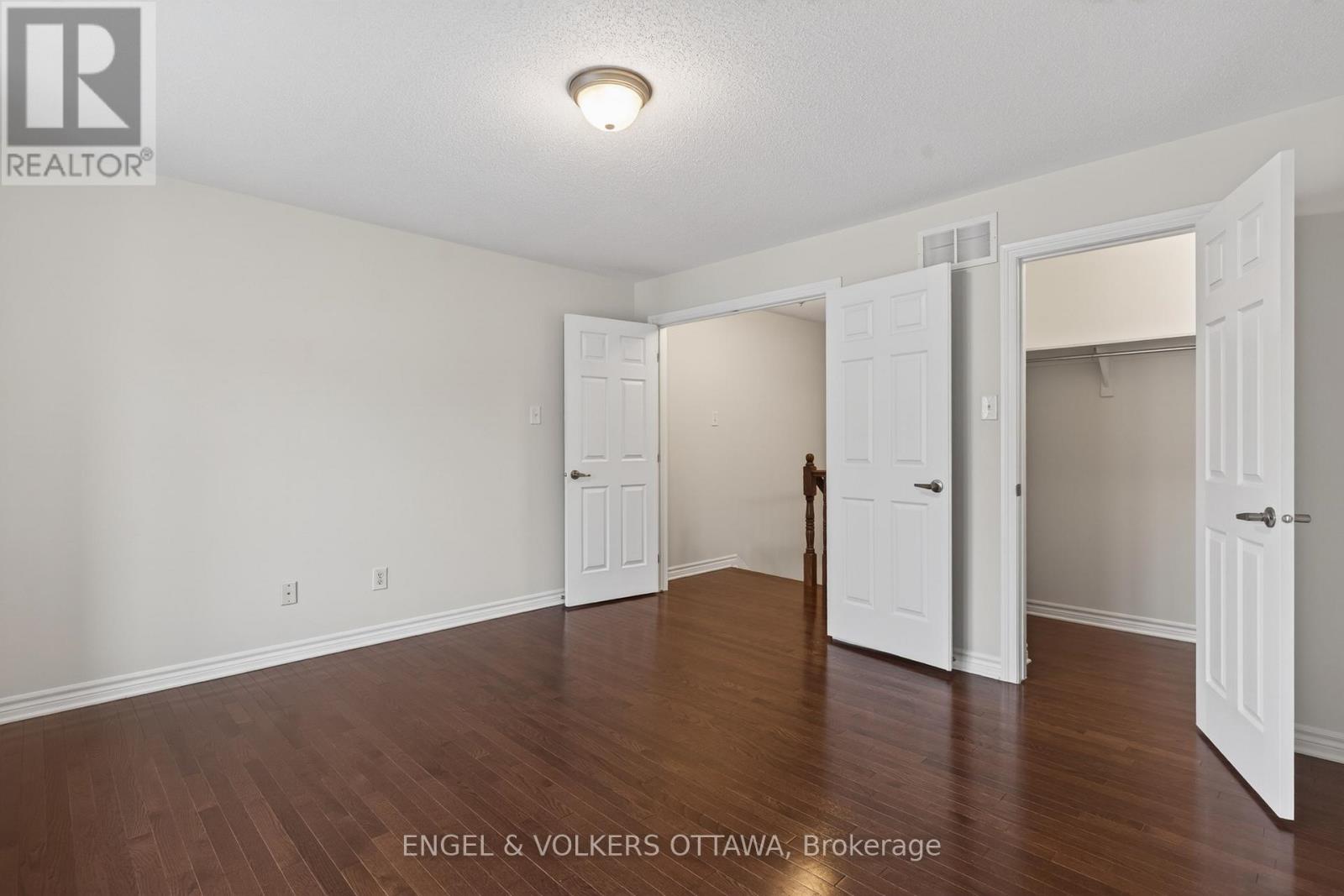 2043 MADRID AVENUE - 29
