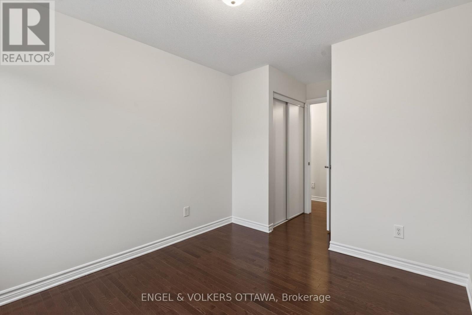 2043 MADRID AVENUE - 36