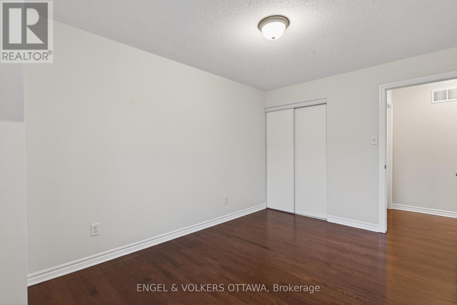 2043 MADRID AVENUE - 42