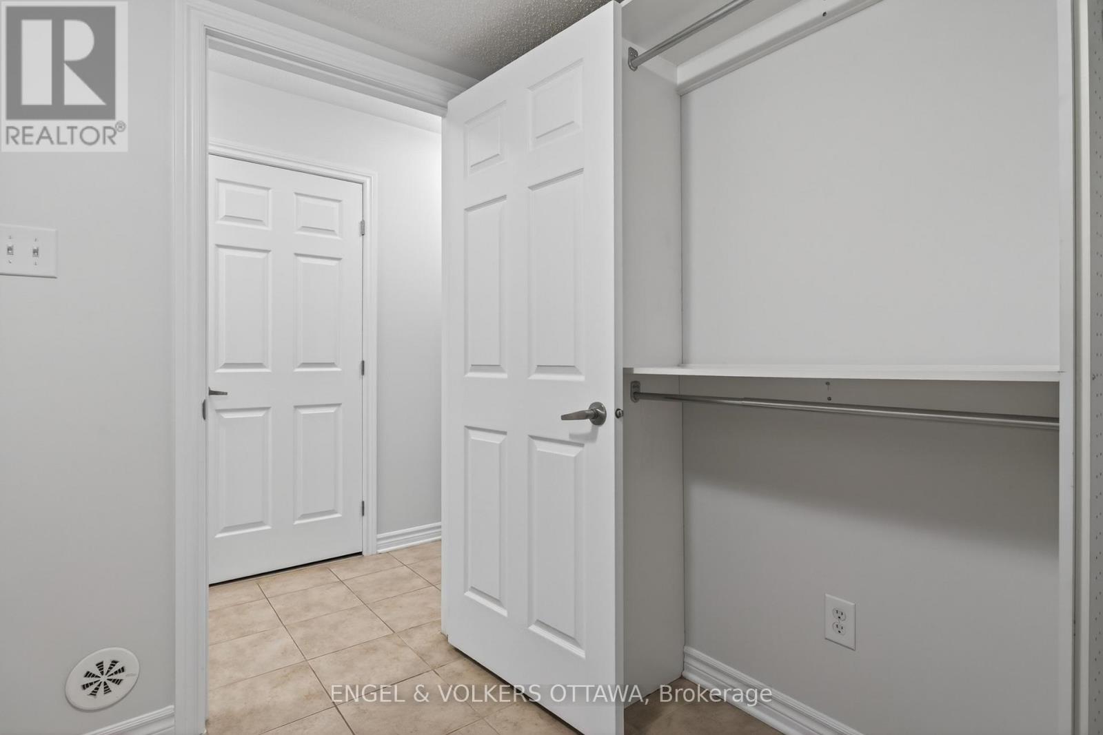 2043 MADRID AVENUE - 47