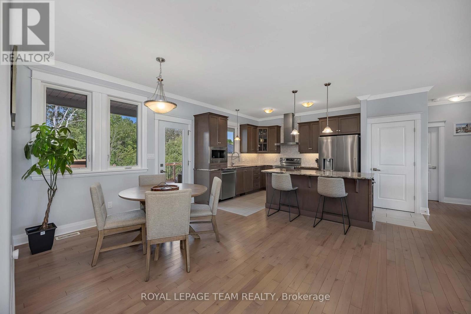 101 STIRLING CRESCENT - Image 15