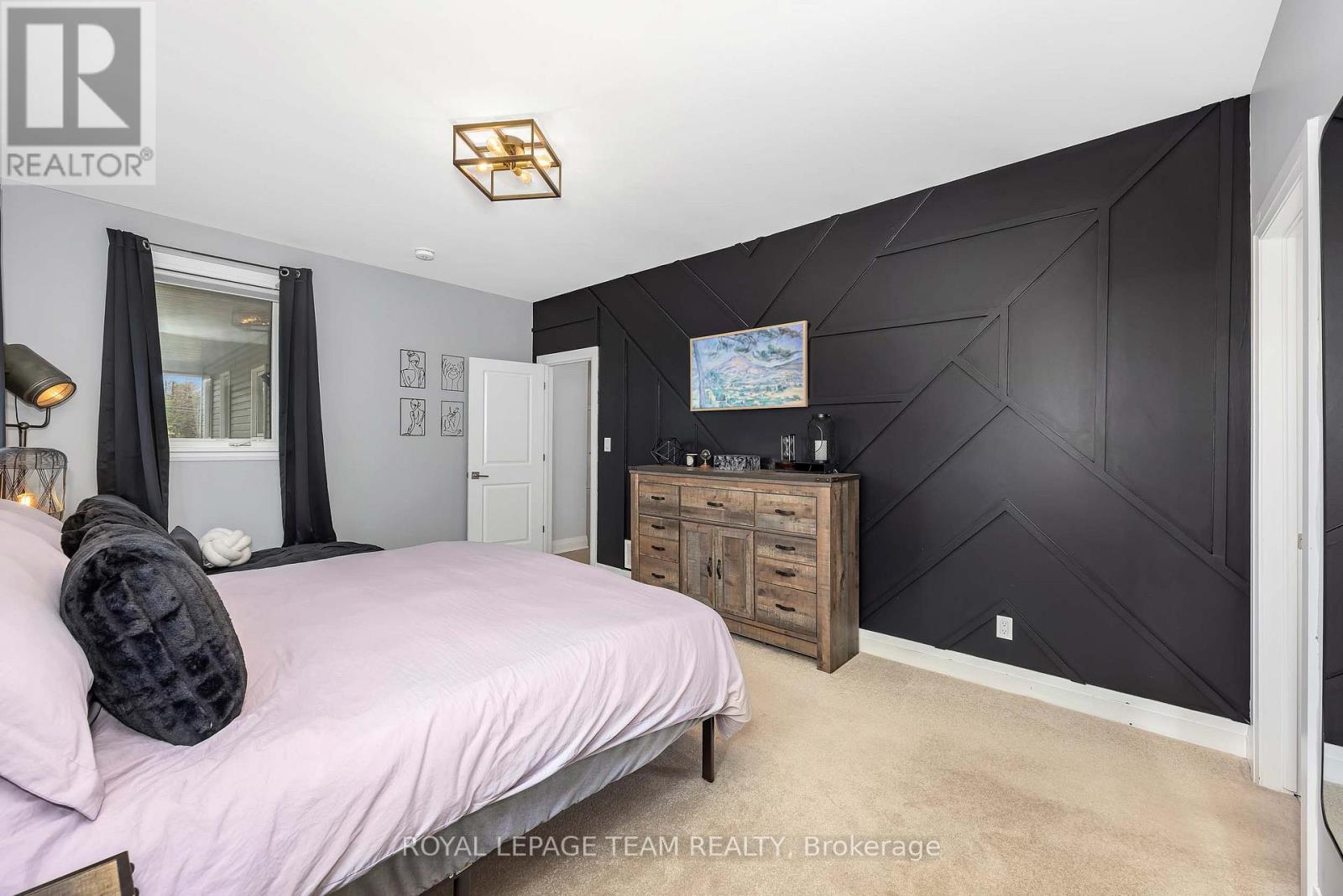 101 STIRLING CRESCENT - Image 18