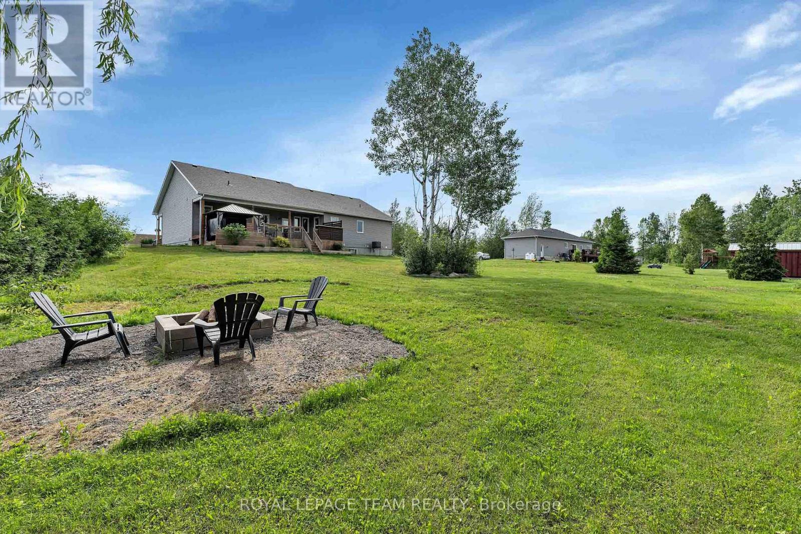 101 STIRLING CRESCENT - Image 45