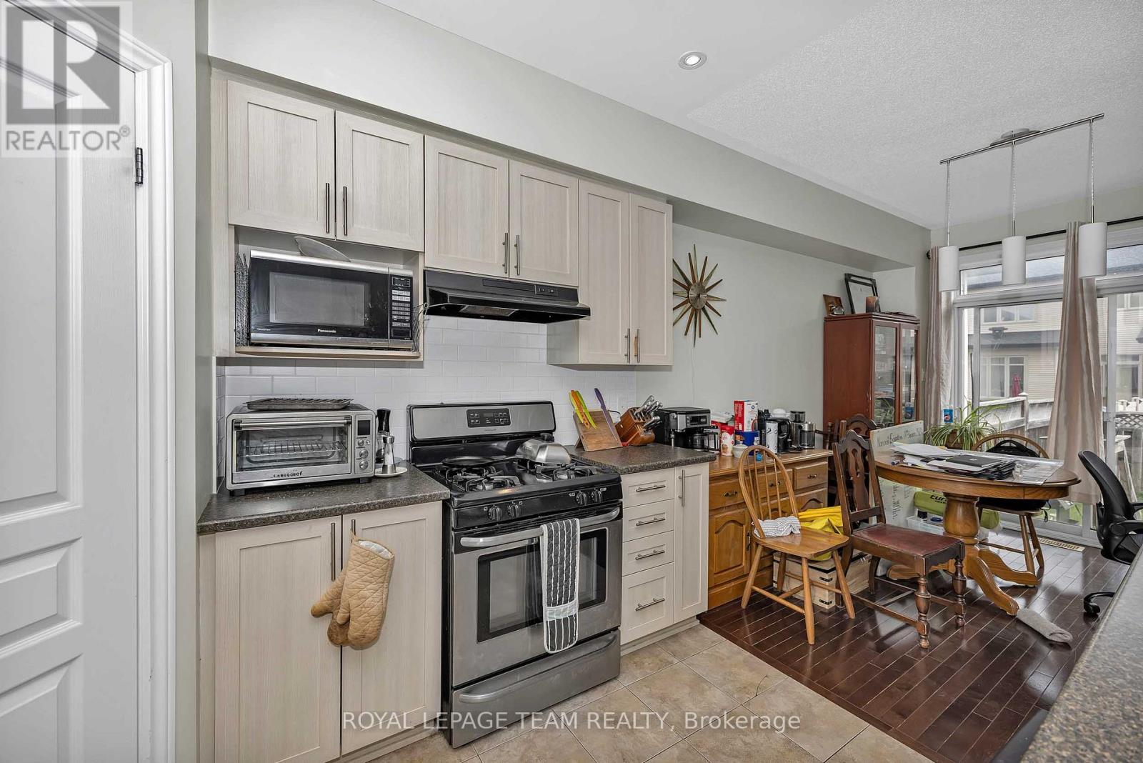 415 ARNCLIFFE AVENUE - 5