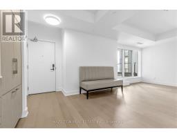 606 - 8 Manor Road W, Toronto, ON M4S0E6 Photo 7