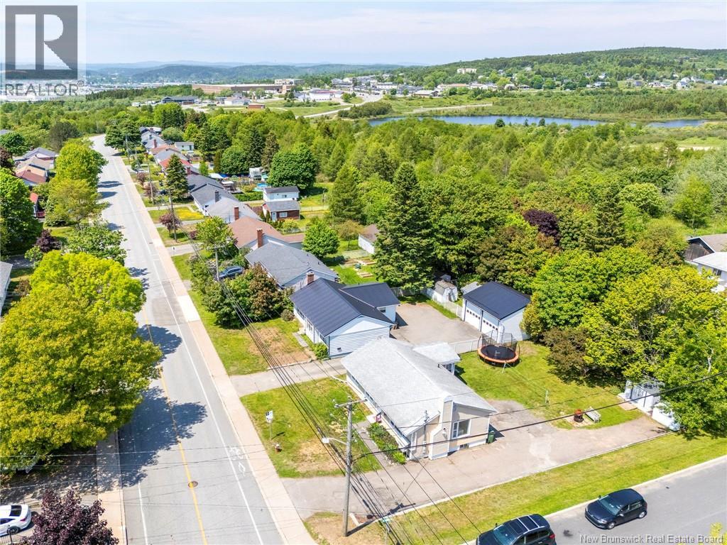 71 Champlain Drive - 11