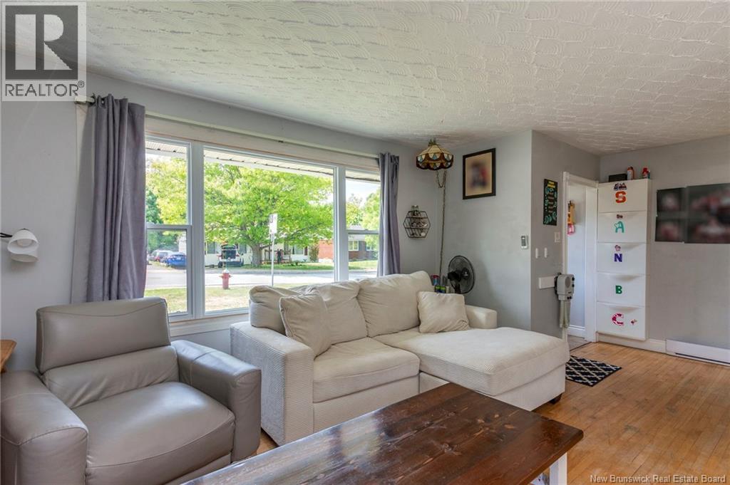 71 Champlain Drive - Image 17