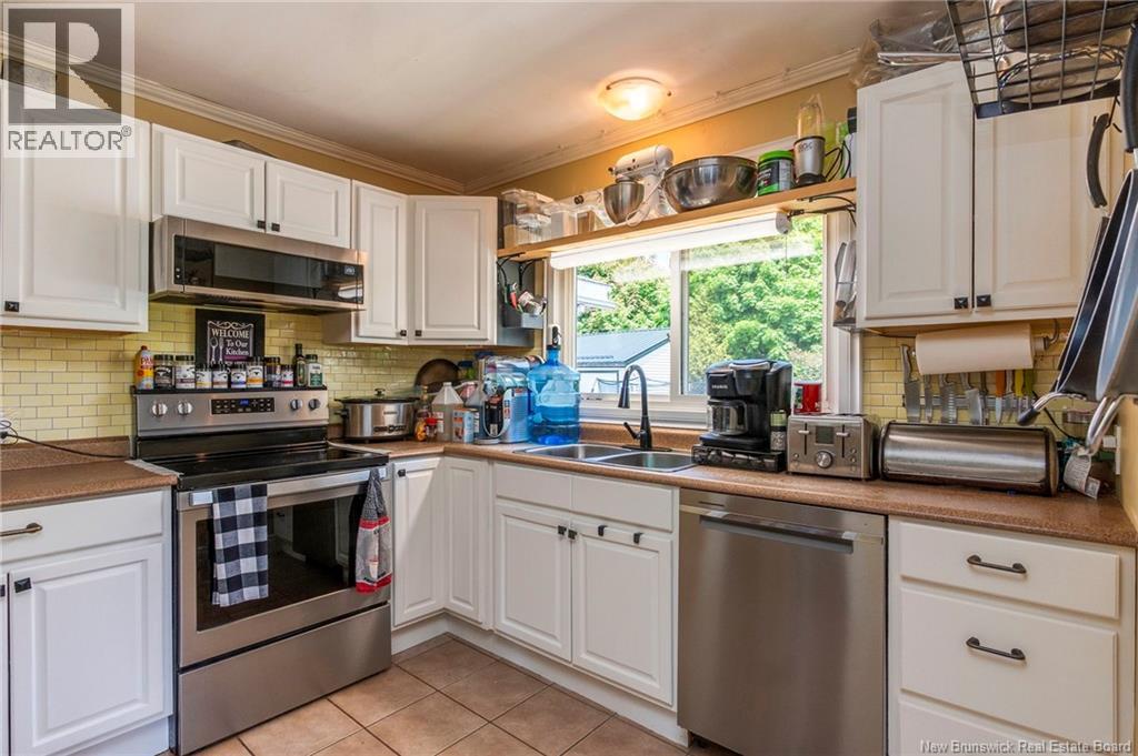 71 Champlain Drive - 22
