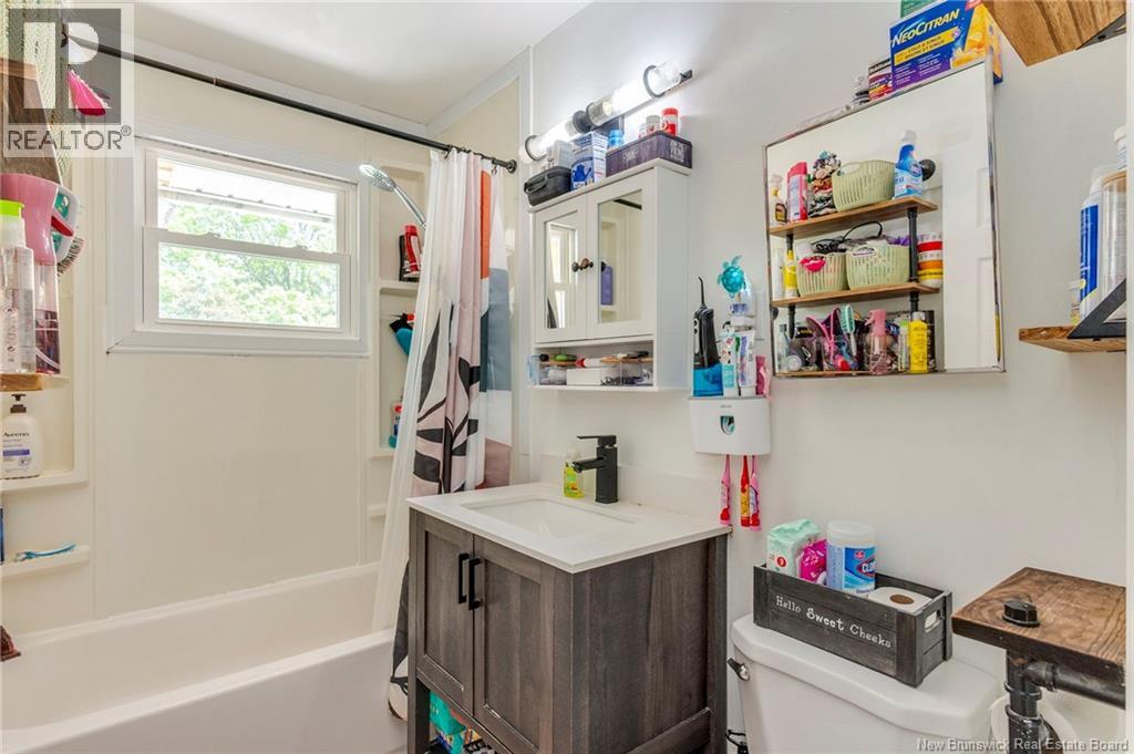 71 Champlain Drive - Image 27