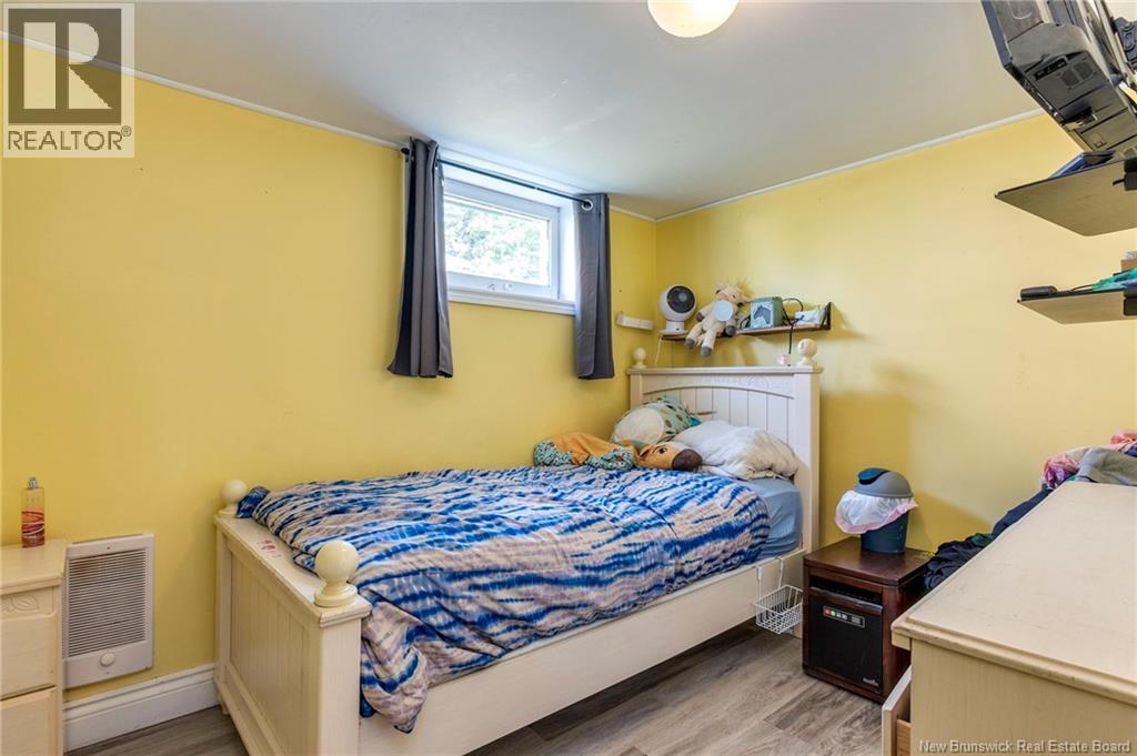 71 Champlain Drive - 44