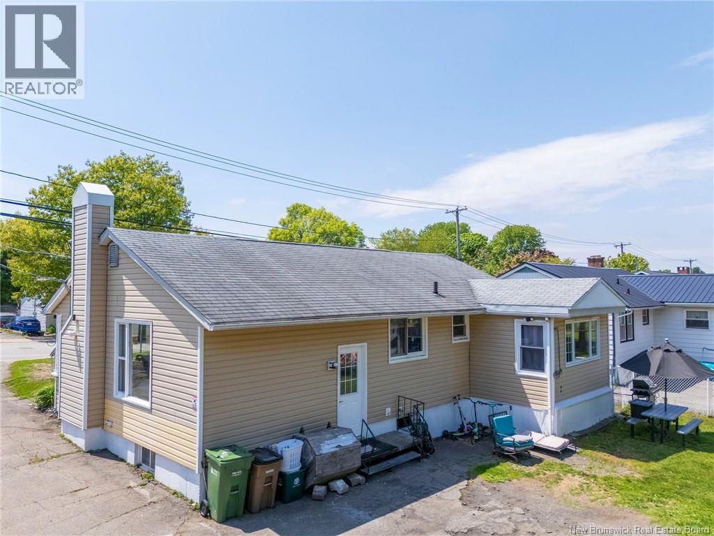 71 Champlain Drive - 6