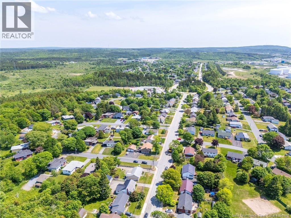 71 Champlain Drive - Image 9