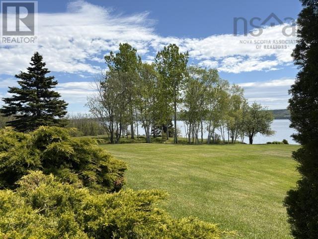 Property 13 of 49 of 68 D Hutchison Road