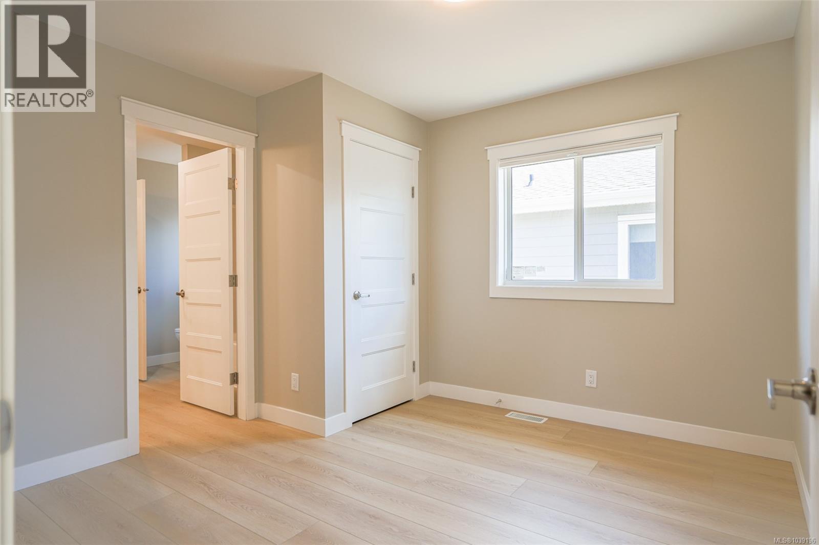 #206 5700 Pierce Rd - 16