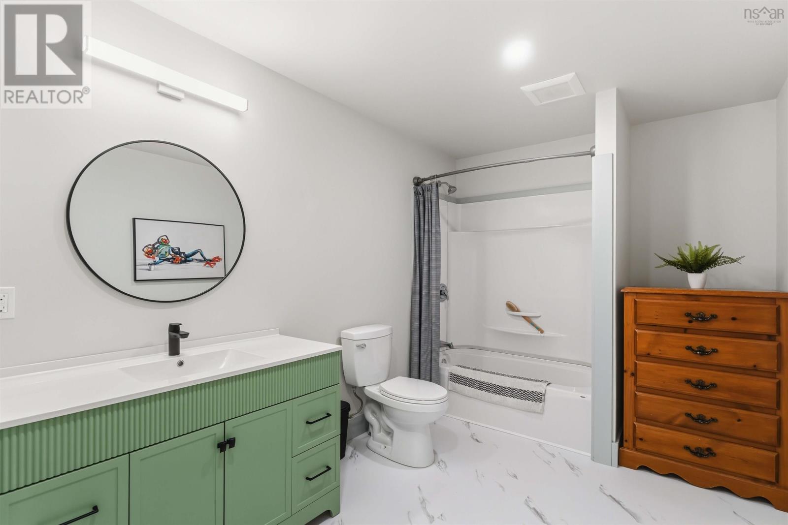 25 Cortland Crescent - 29