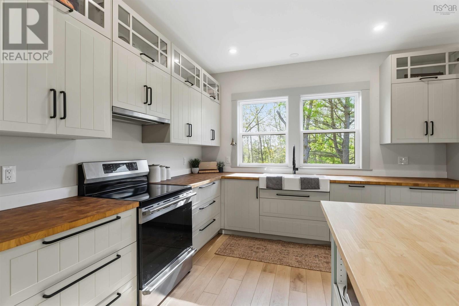 25 Cortland Crescent - 12