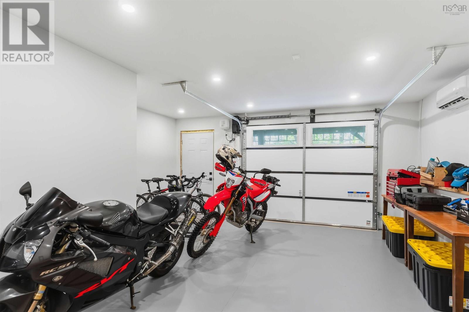 25 Cortland Crescent - 35