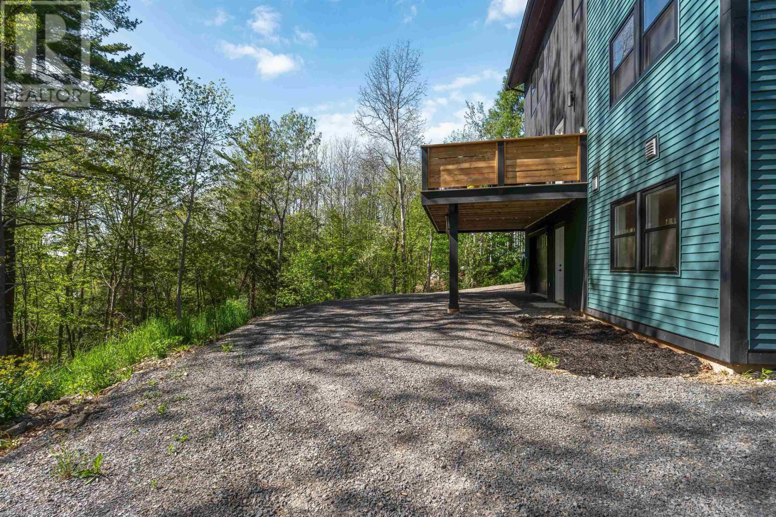 25 Cortland Crescent - 40