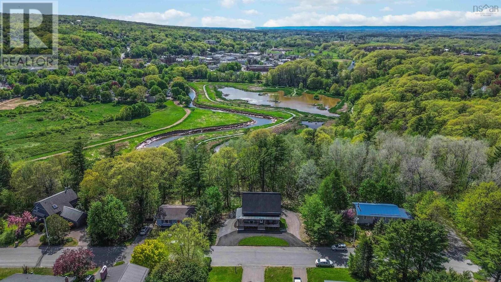 25 Cortland Crescent - 49