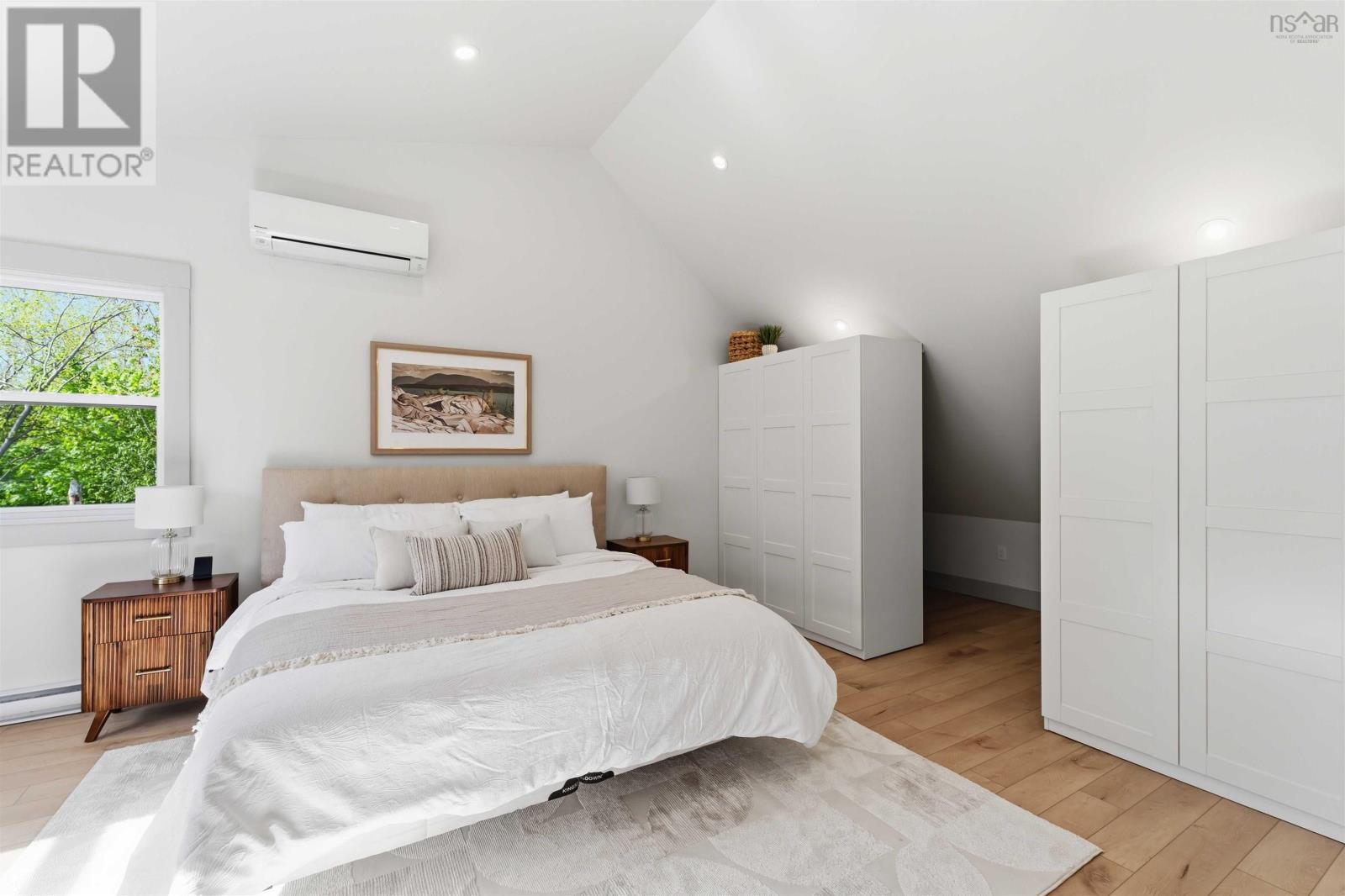 25 Cortland Crescent - 23
