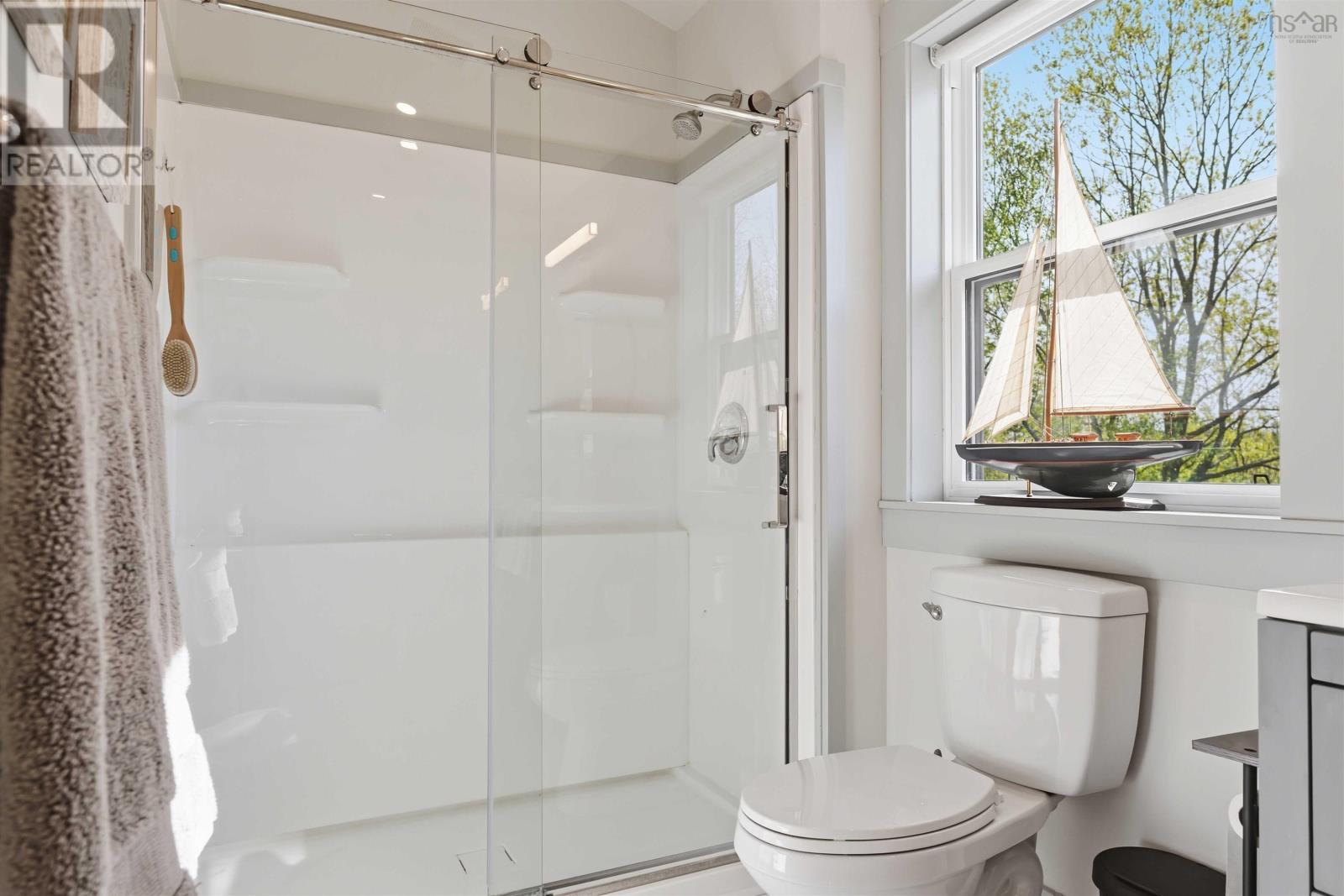 25 Cortland Crescent - 25
