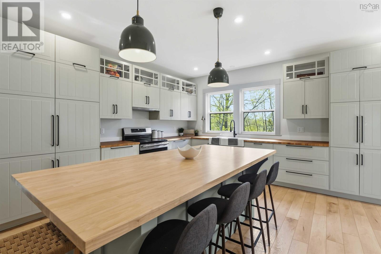 25 Cortland Crescent - 7