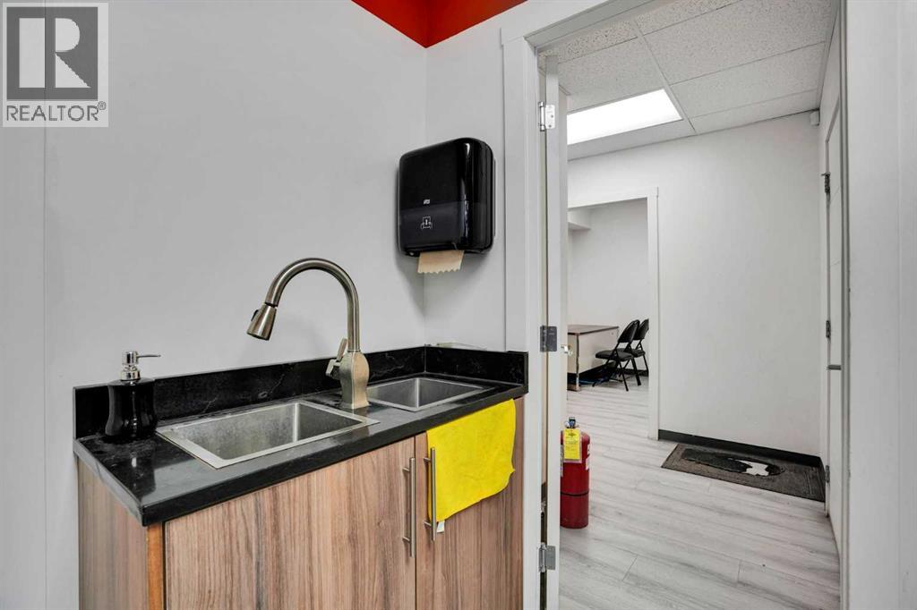 4901 Broadway Avenue - Photo 22