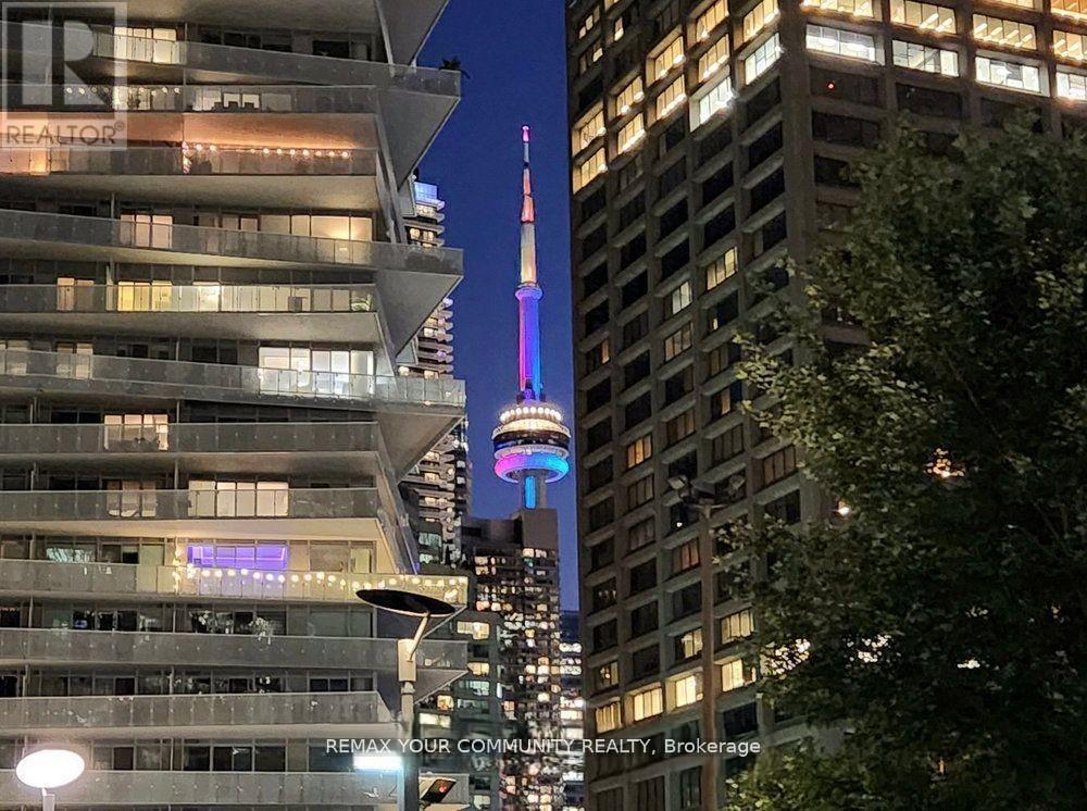 #918 29 QUEENS QUAY E - 28