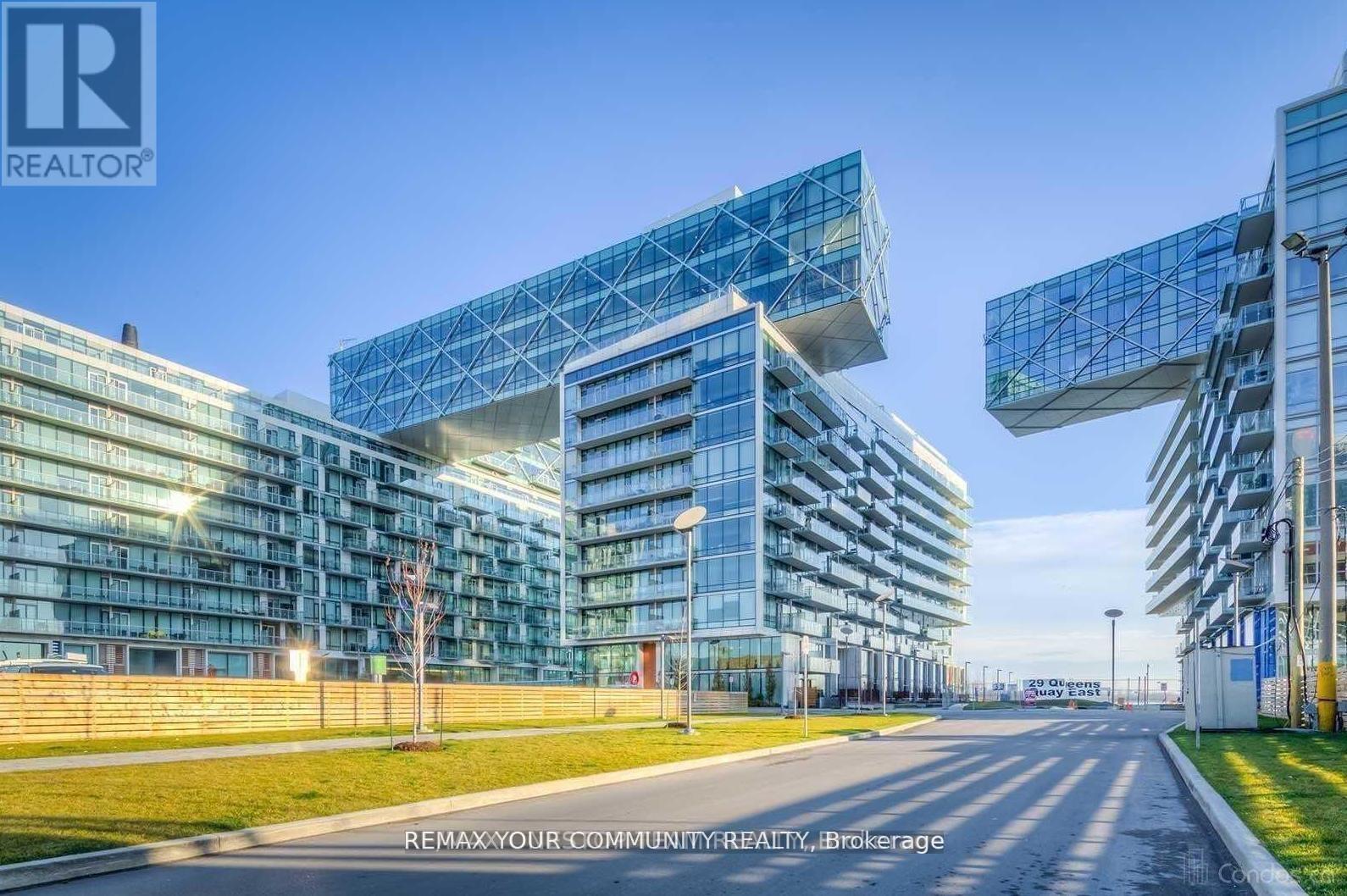 #918 29 QUEENS QUAY E - 30