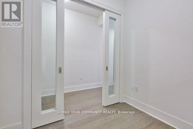 #918 29 QUEENS QUAY E - 7
